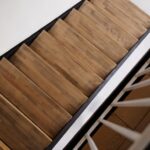 Montajul pardoselii pe scări: tehnici și materiale recomandate